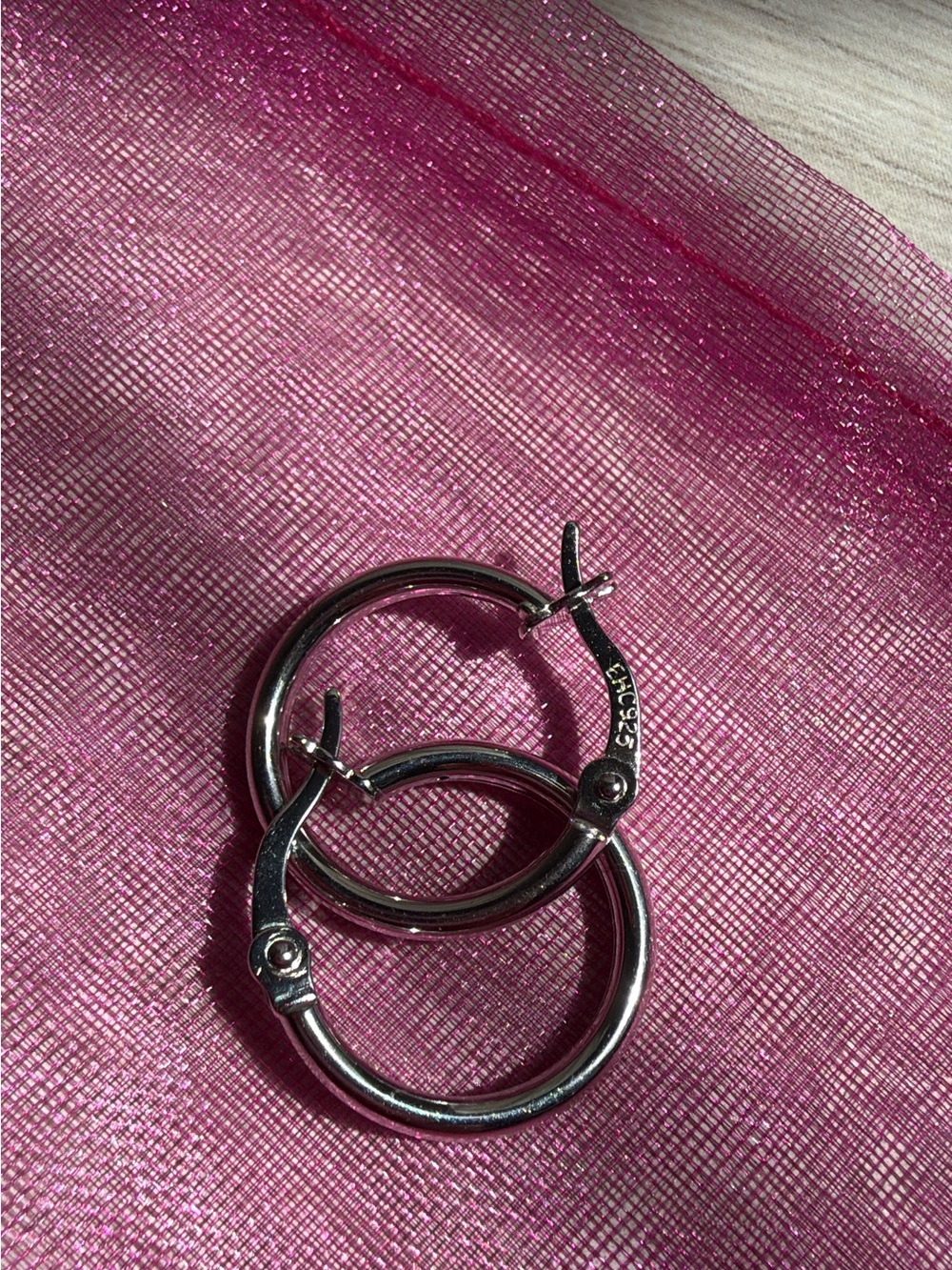 925 Sterling Silver Small Classic Hoop Earrings – Polished Hinged Snap Closure